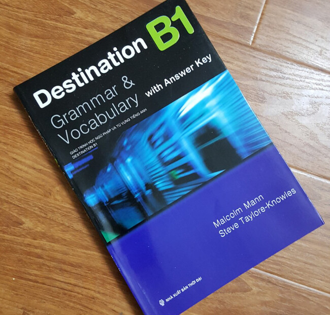 sách tiếng Anh destination b1